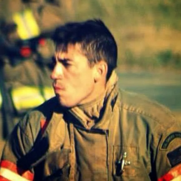 Meet your Posher, Dustin - Picture 1 of 1